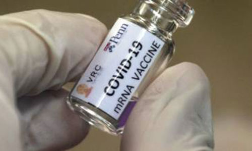 Coronavirus, Speranza: “Vaccino, prime dosi entro l’anno”