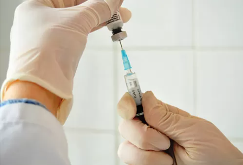 Vaccini antinfluenzali, parte oggi la campagna dell’Asl ma ci sono già i primi problemi