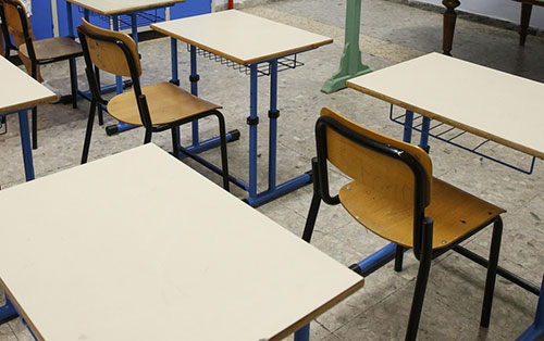 La scuola è diventato un focolaio: boom di contagi, chiusure a Salerno e provincia
