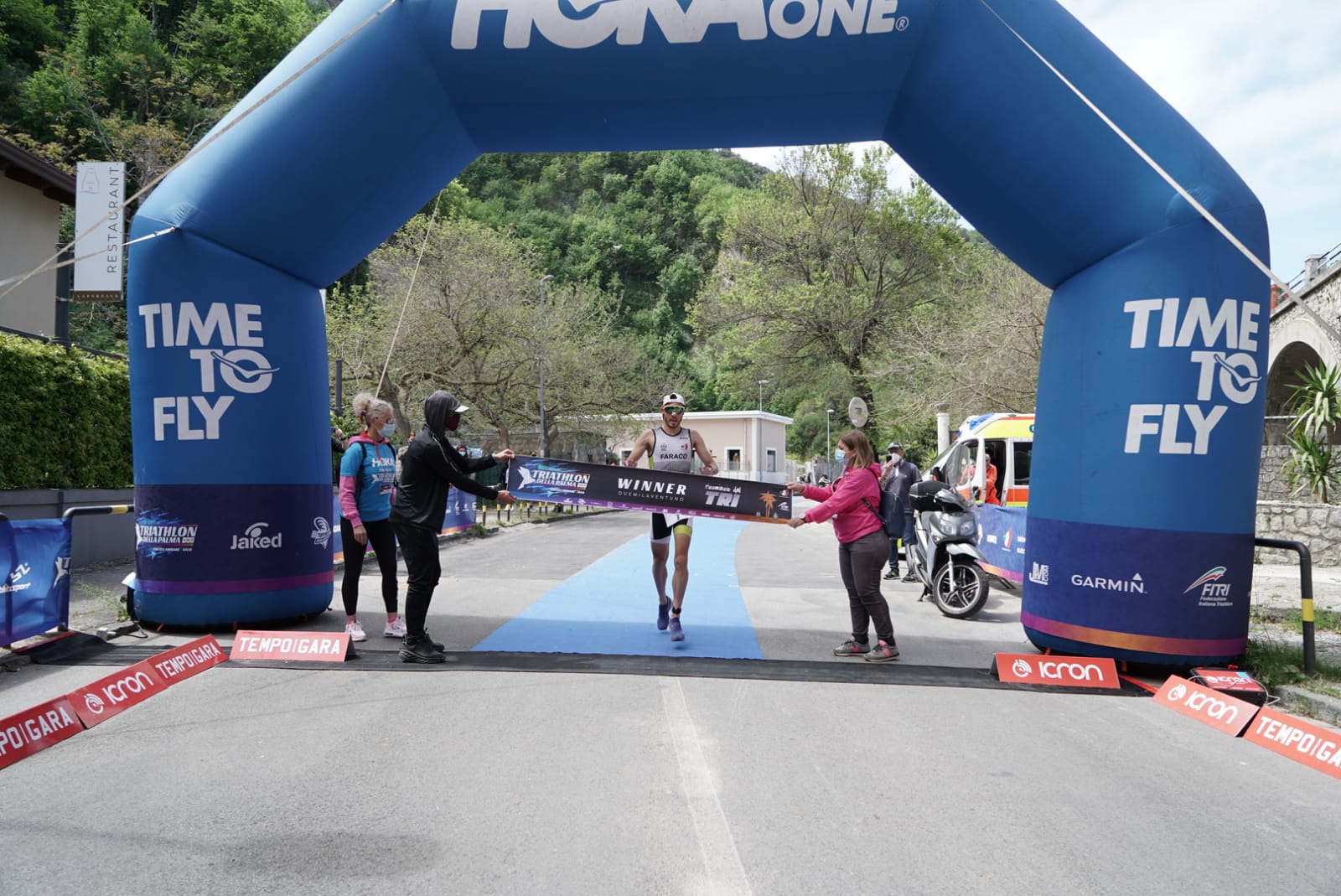 «Triathlon delle Palme»: vince il napoletano, milanese d’adozione, Emanuele Faraco “Riscatto la mia terra”